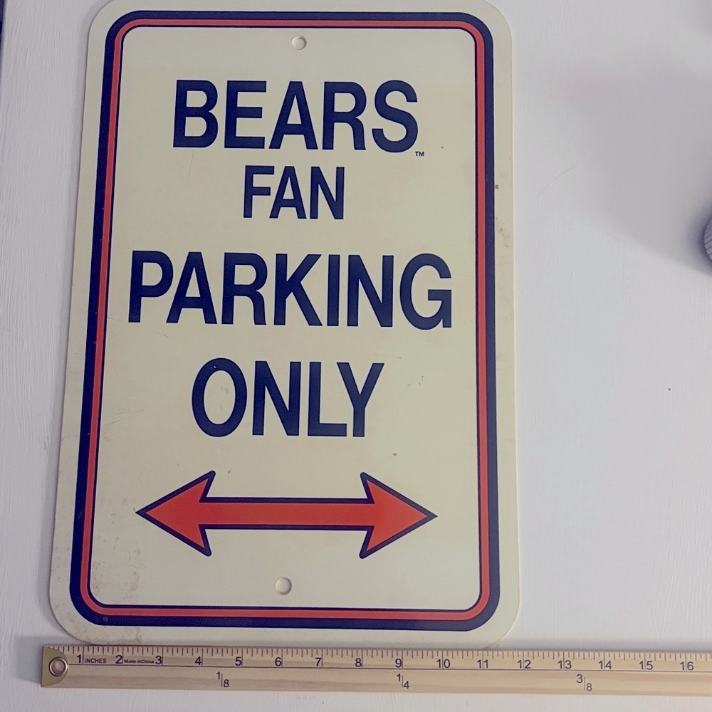 Vintage 1980’s Chicago Bears FAN PARKING ONLY Sign - Picture 3 of 3